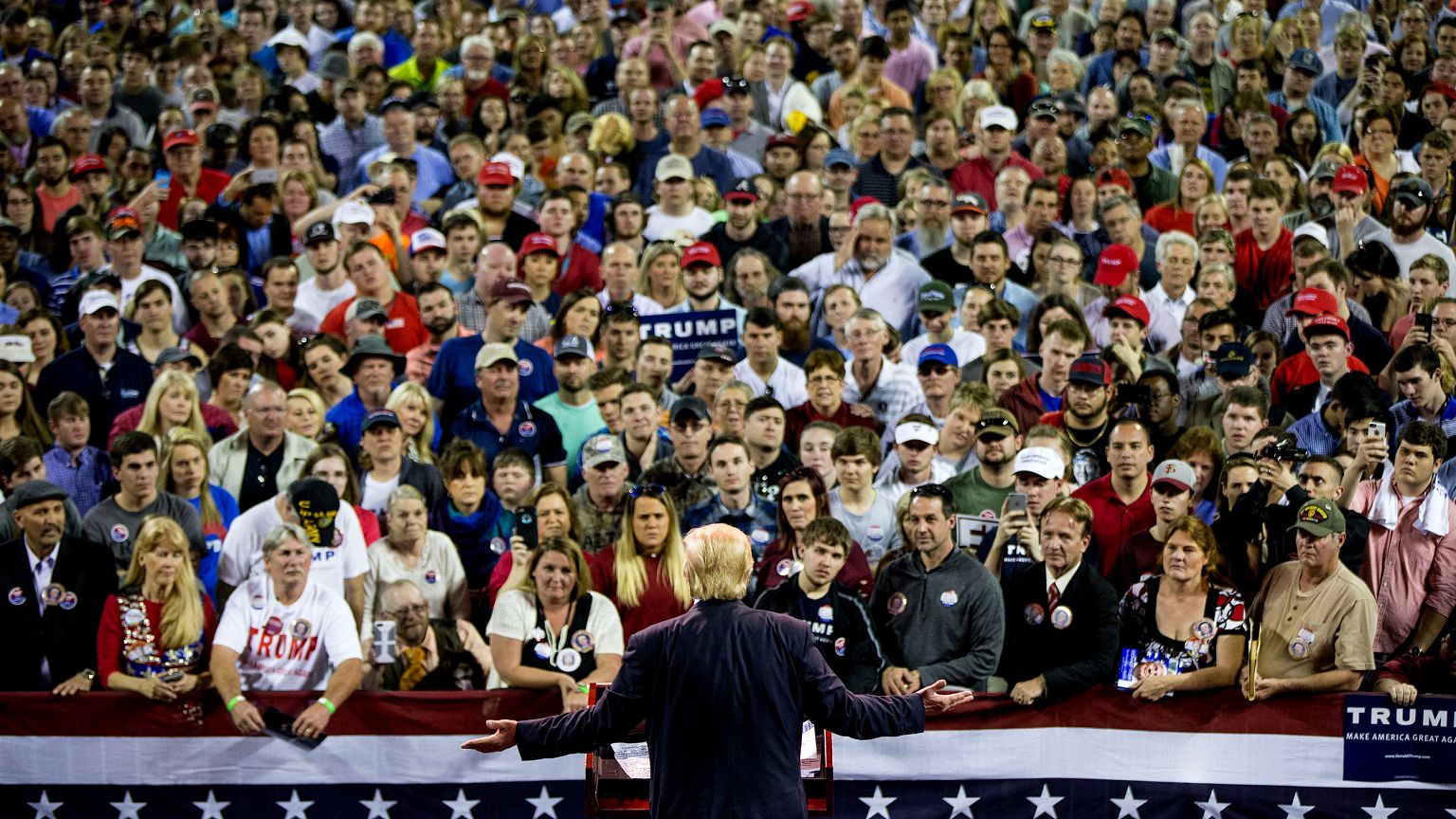 Image: Donald Trump speaks at a campaign rally at Valdosta State University