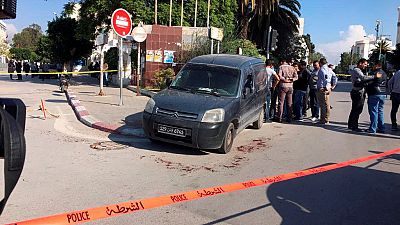 Deux policiers tunisiens poignardés devant le Parlement, l'assaillant arrêté