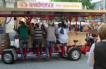 آمستردام؛ ممنوعیت تردد دوچرخه هایی که آبجو سرو می کردند