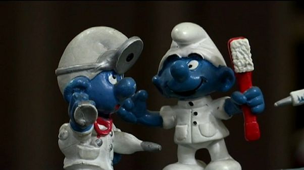 Le dentiste serbe aux 600 Schtroumpfs ! Le dentiste serbe aux 600 Schtroumpfs !