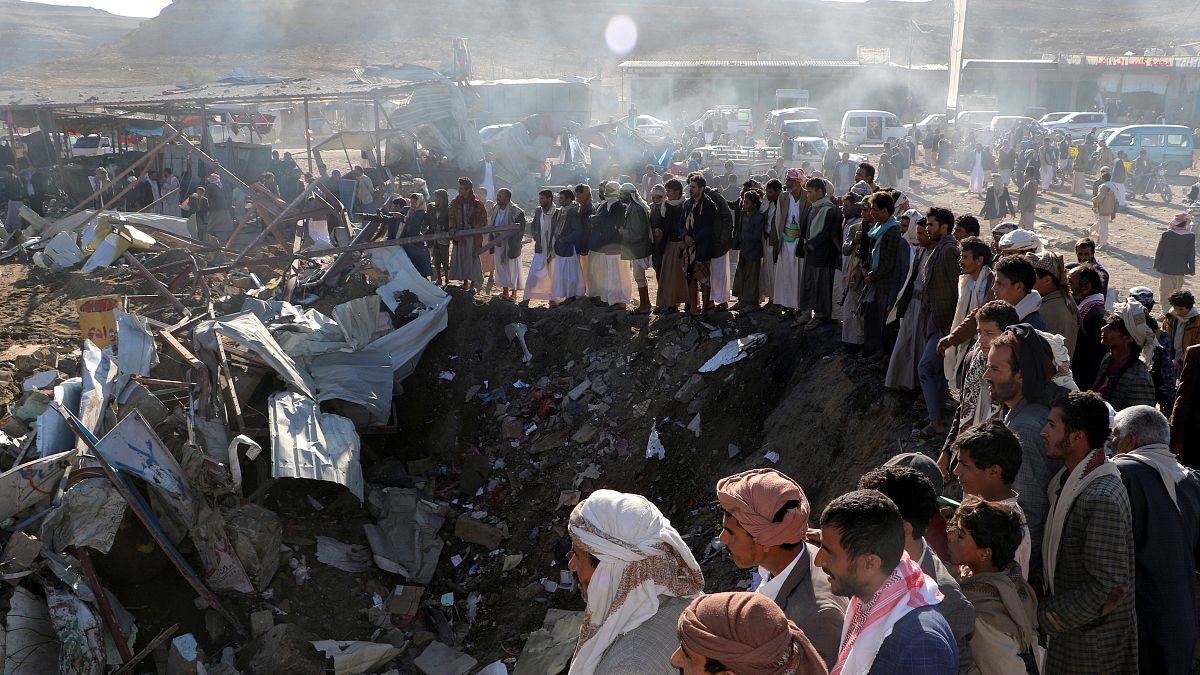 اليمن: غارة جوية تقتل 26 شخصا على الأقل