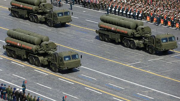Rusya S-400 için Türkiye'den 2 milyar dolar istiyor Rusya S-400 için Türkiye'den 2 milyar dolar istiyor