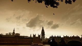 Sexuelle Belästigung und unangemessene Annäherungsversuche werfen Schatten auf Westminster