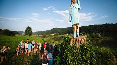Image: Melania Trump monument Slovenia