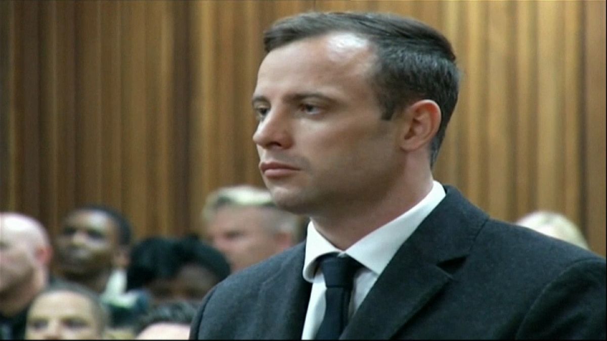 Oscar Pistorius arrisca 15 anos de prisão pelo homicídio da namorada