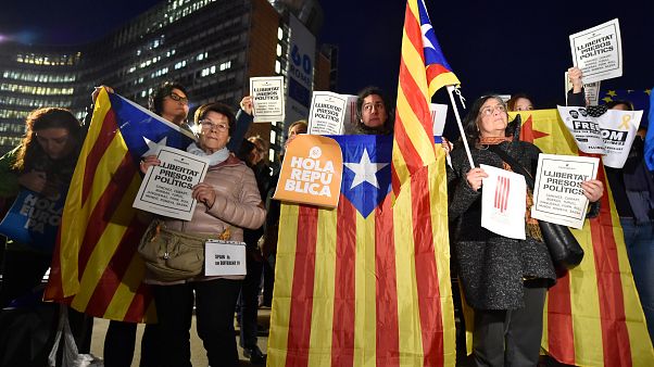 Protestas en Bruselas contra los encarcelamientos de los miembros del Govern depuesto Protestas en Bruselas contra los encarcelamientos de los miembros del Govern depuesto