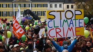 Manifestación en Bonn contra el calentamiento global en vísperas de la conferencia por el clima