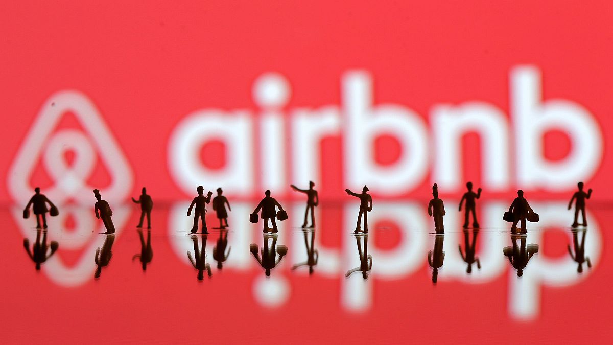 Ελλάδα: Σύντομα ηλεκτρονική πλατφόρμα για όσους ενοικιάζουν ακίνητα μέσω Airbnb