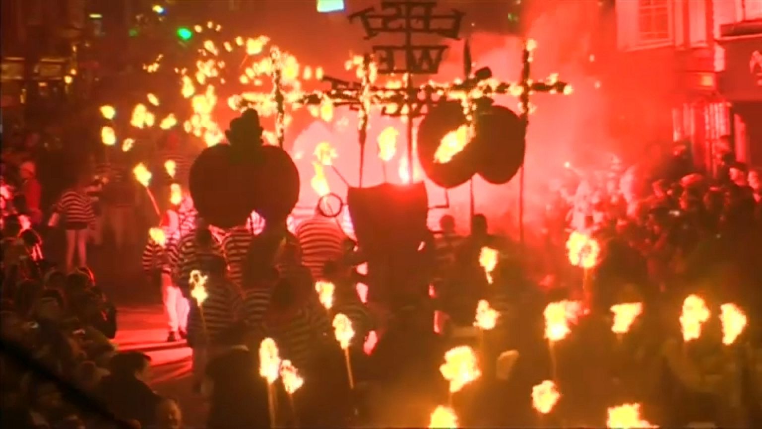 Harvey Weinstein in Flammen