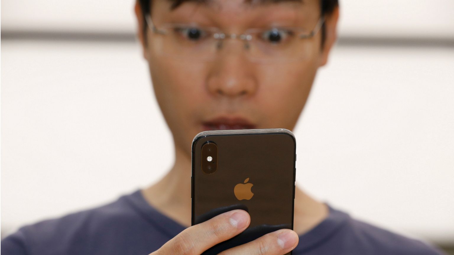 How much does it cost to repair an iPhone X screen in your country?