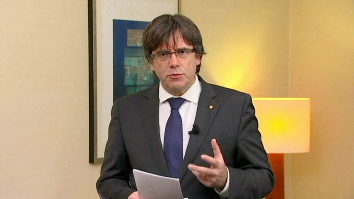 رئیس معزول دولت کاتالونیا خود را به پلیس بلژیک معرفی کرد