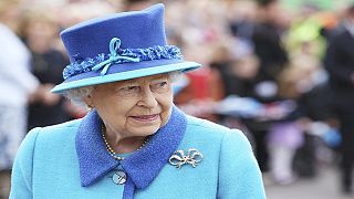 "أوراق الجنات" تكشف استثمار الملكة اليزابيث في ملاذات ضريبية