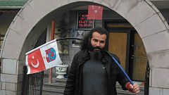 129 gündür '2011 şike sezonu'nu protesto ediyor. Camide yatıyor, her gün Cumhurbaşkanı'yla görüşmeye gidiyor