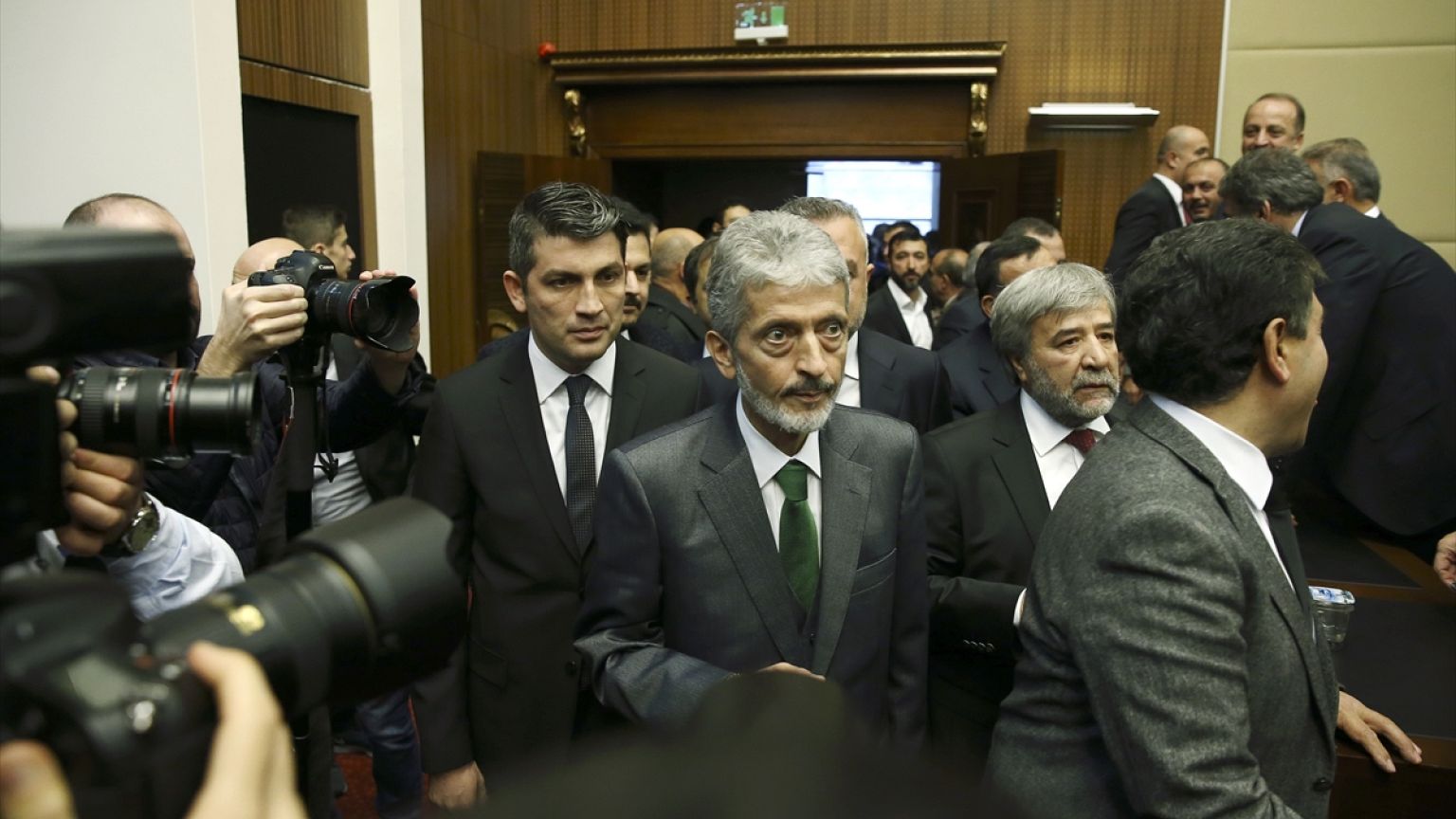 Melih Gökçek'in yerine Mustafa Tuna seçildi