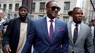 Image: Grammy-winning R&B star R. Kelly leaves a child support hearing in C