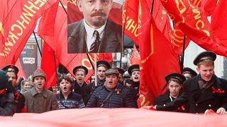 Poutine banalise la Révolution bolchévique, craignant un réveil de la rue