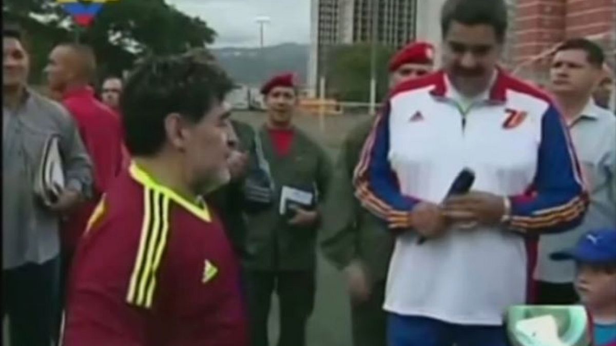 Maduro recebeu Maradona na Venezuela