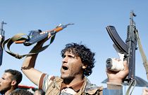 الحوثيون يتوعدون بضرب موانئ والسعودية والإمارات