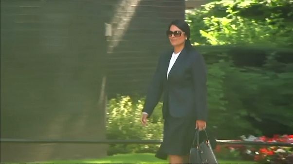 İngiltere Kalkınma Bakanı Priti Patel istifa etti İngiltere Kalkınma Bakanı Priti Patel istifa etti