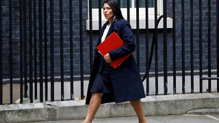 وزيرة بريطانية معرضة للعزل بسبب لقاءات سرية مع مسؤولين إسرائيليين