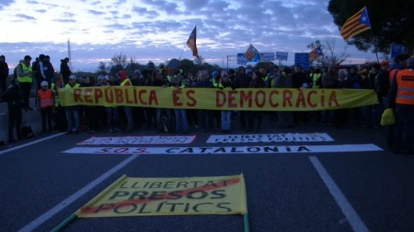 Mucho caos en el transporte y escaso seguimiento a la huelga general de Cataluña Mucho caos en el transporte y escaso seguimiento a la huelga general de Cataluña