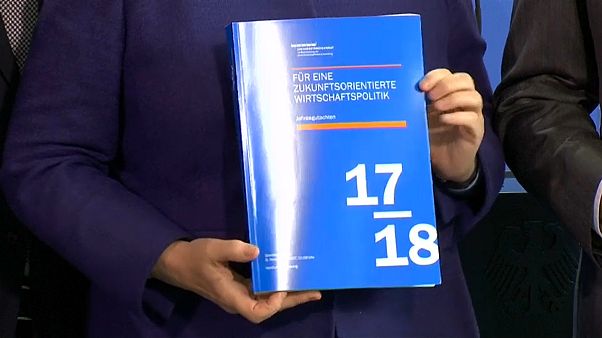Wirtschaftsweise fordern von der EZB geldpolitische Wende Wirtschaftsweise fordern von der EZB geldpolitische Wende