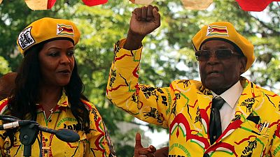 Zimbabwe - Crise au parti au pouvoir : Robert Mugabe pris à partie par les anciens combattants et Julius Malema