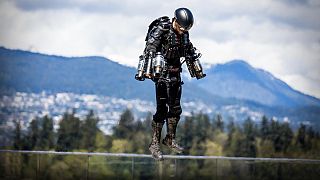 Watch: British inventor sets jet suit world record