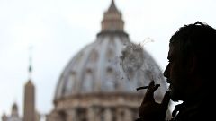 Tilos cigarettát árulni a Vatikánban 2018-tól