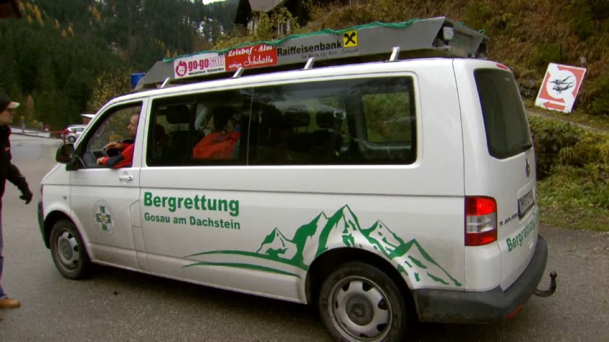 Rettung am Dachstein: Bergsteiger steckt 5 Tage in Felsspalte fest
