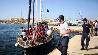 Image: Migrant rescue ship