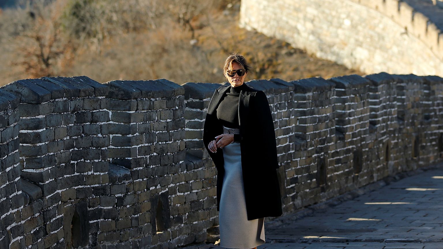 Trump Pekin'de First Lady Çin Seddi'nde