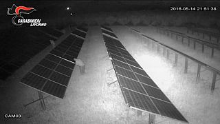 Carabinieri smantellano rete ladri di pannelli solari