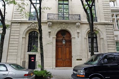 Jeffrey Epstein used foreign passport with fake name to enter Saudi