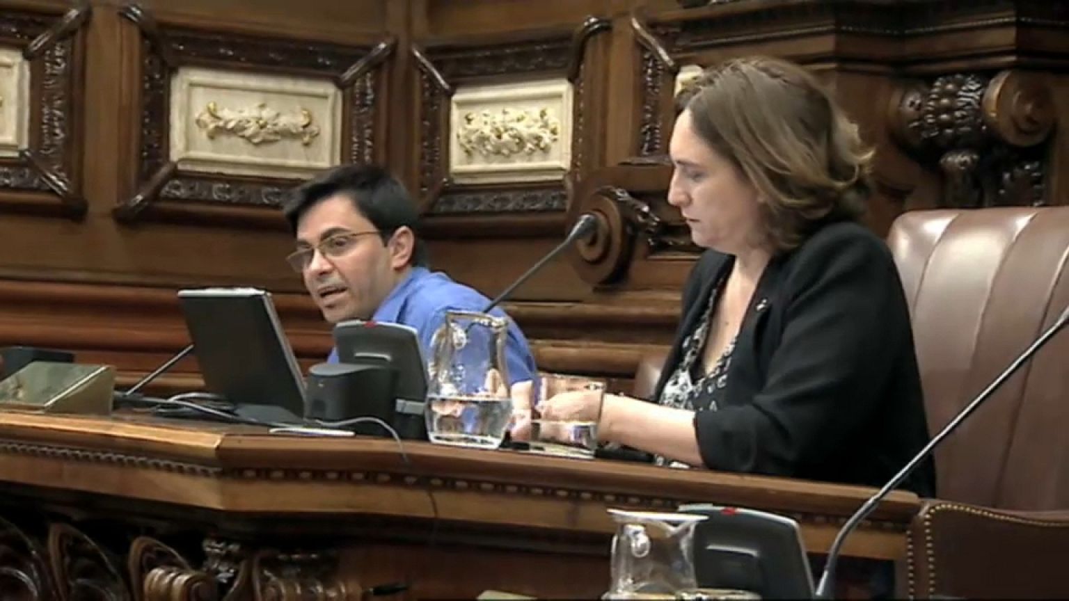 Barcellona, rottura tra Colau e socialisti