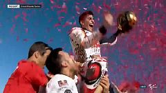 Marquez tetracampeão e Oliveira bebe champanhe