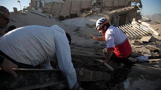Cientos de muertos y miles de heridos tras un terremoto en la frontera entre Irán e Irak