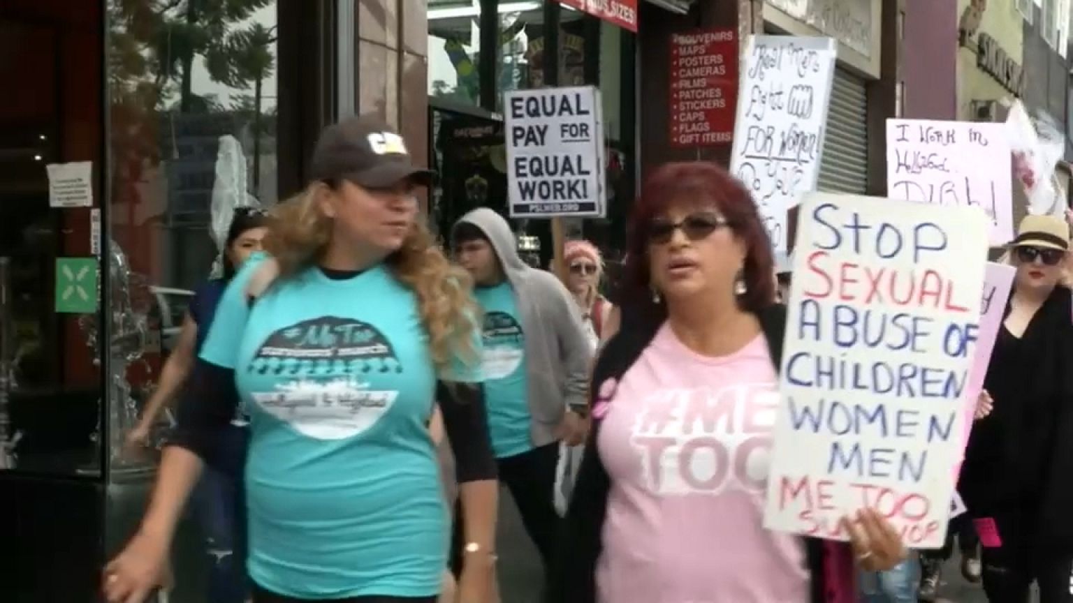Marcha en Hollywood contra el acoso y abuso sexual