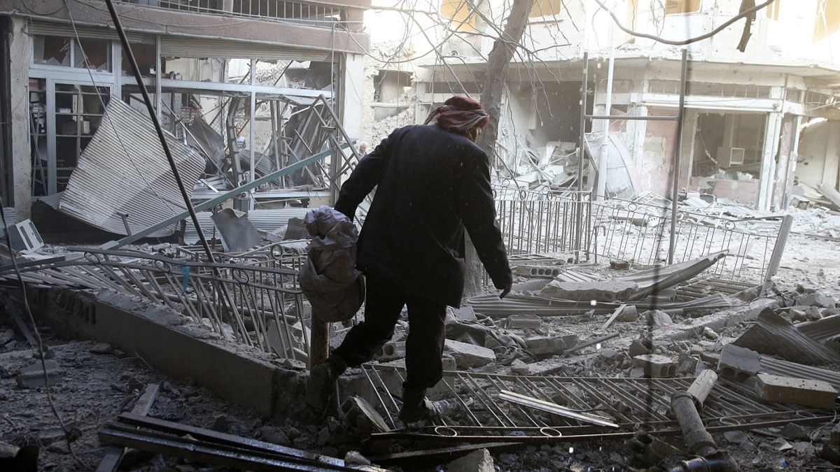 عفو بین‌الملل: سیاست «تسلیم یا مرگ از گرسنگی» دولت سوریه جنایت علیه بشریت است