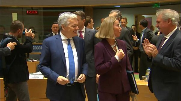 UE aprova sanções à Venezuela UE aprova sanções à Venezuela
