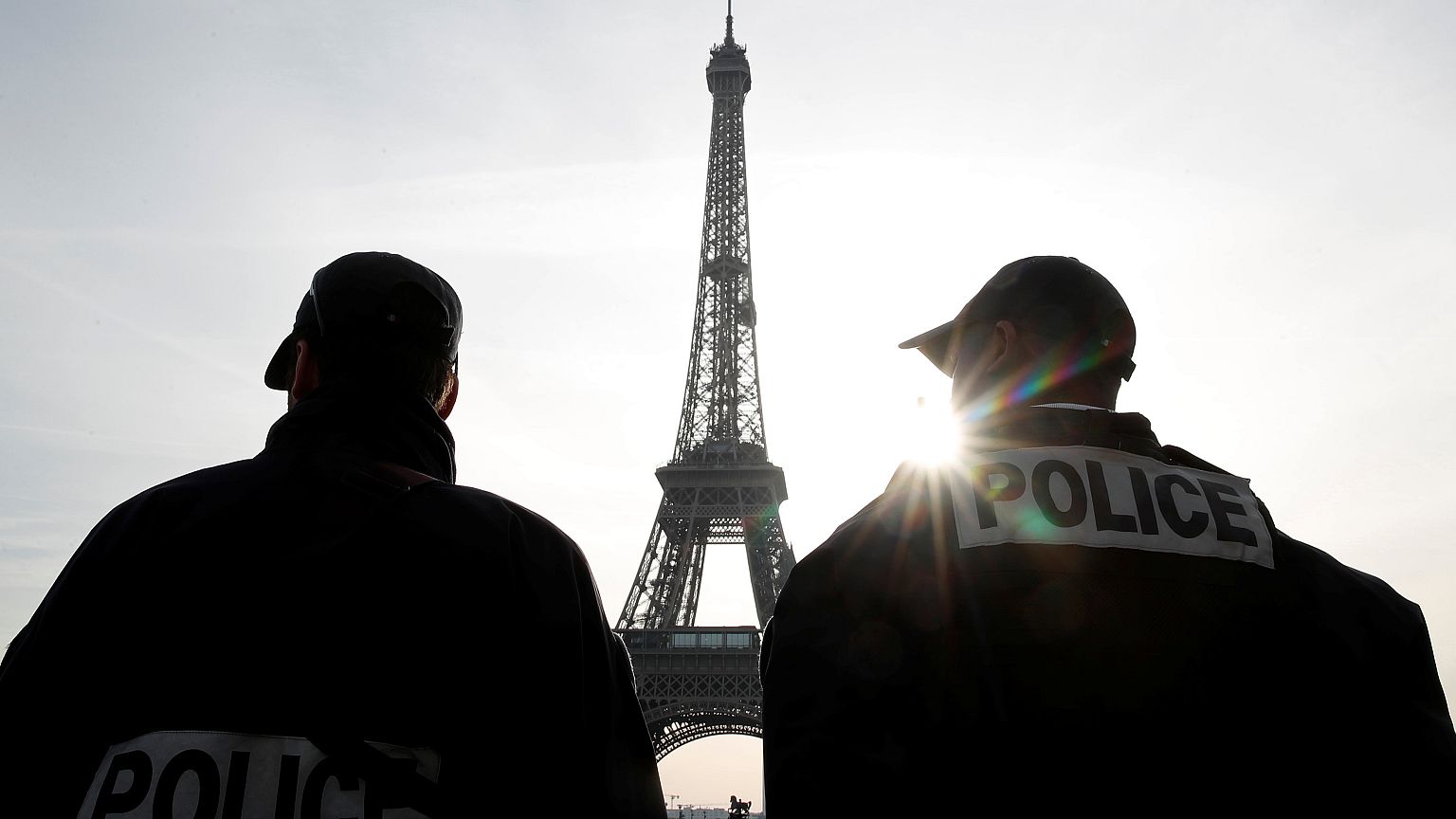 Suicides en série dans la police