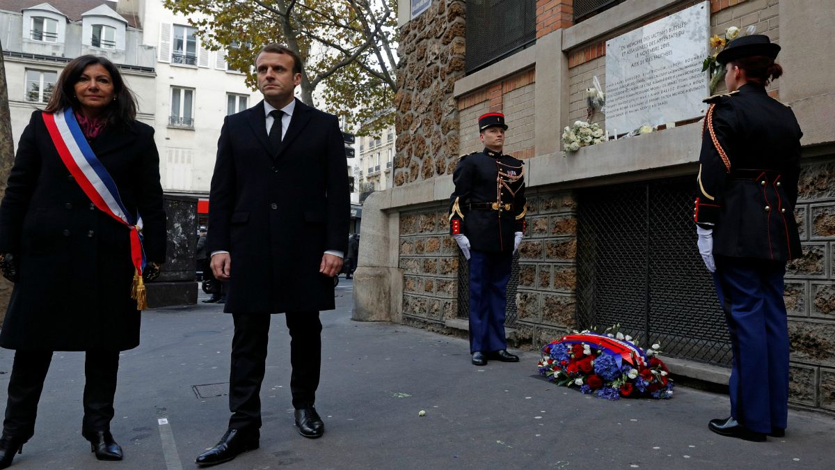 حملات پاریس؛ ازیادبود قربانیان تا سکوت متهمان
