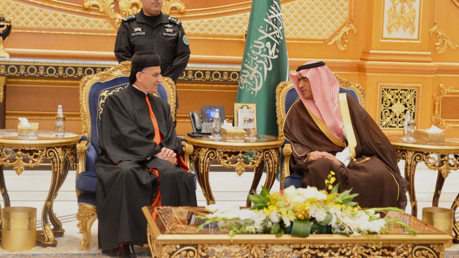 البطريرك الماروني في الرياض للقاء الحريري