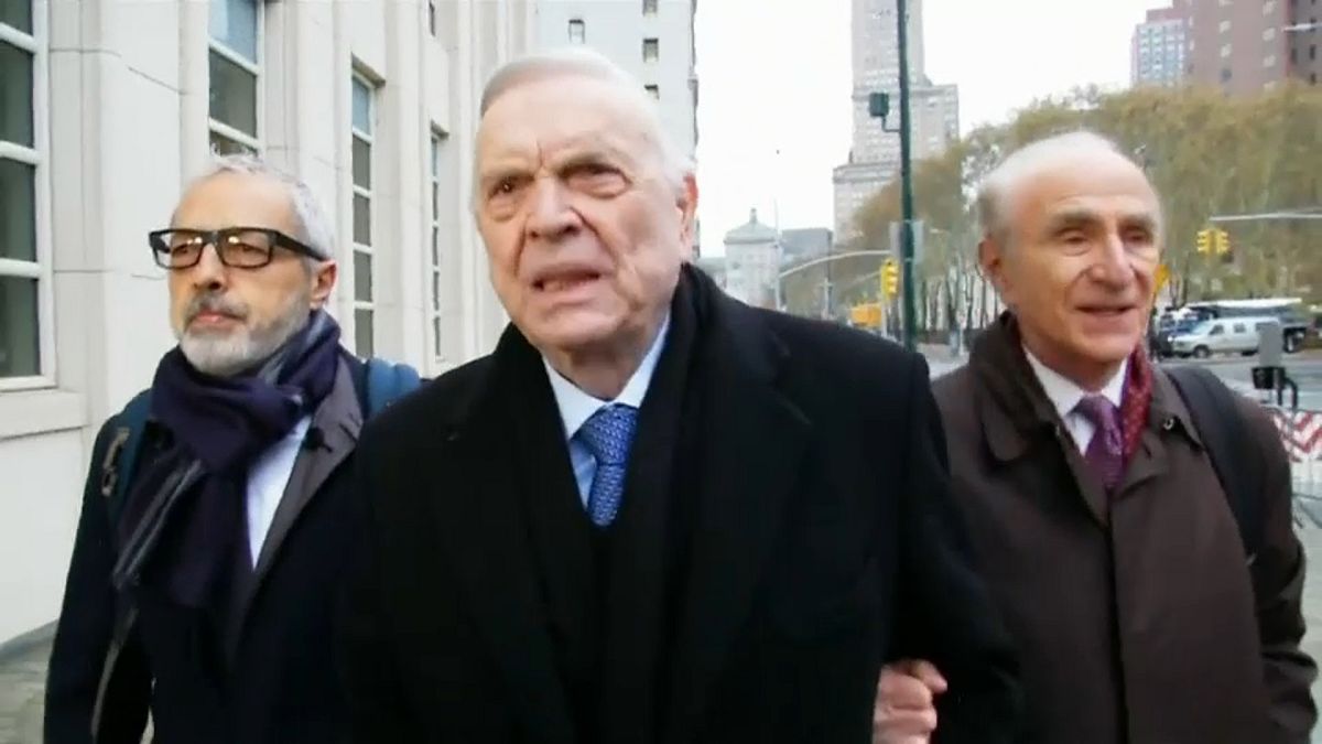 Antigos dirigentes da FIFA julgados por corrupção em Nova Iorque