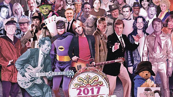 Un artista británico actualiza la portada de los Beatles con famosos muertos en 2017 Un artista británico actualiza la portada de los Beatles con famosos muertos en 2017
