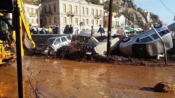 Σε κατάσταση έκτακτης ανάγκης η Σύμη (βίντεο) Σε κατάσταση έκτακτης ανάγκης η Σύμη (βίντεο)