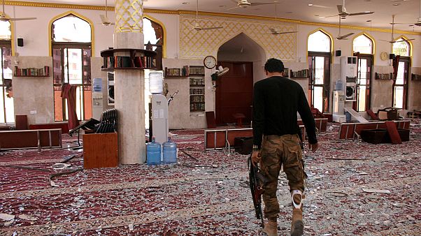 Yemen'de emniyet karargahına saldırı: En az 6 ölü Yemen'de emniyet karargahına saldırı: En az 6 ölü
