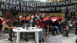 Αθήνα: Έληξε η απεργία πείνας των προσφύγων στο Σύνταγμα