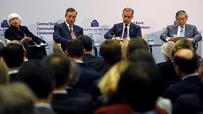 EZB: Öffentlichkeitswirksamer Kurs bleibt