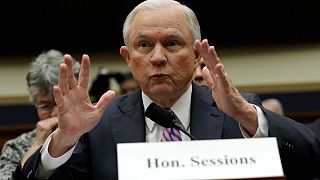 Jeff Sessions encontrou Papadopoulos mas não se lembra do que ele disse